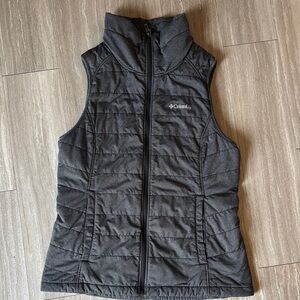Columbia Gray Quilted Vest